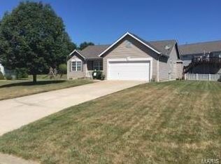 27 Keystone Ct, O'Fallon, MO 63368
