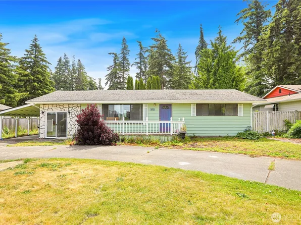 310 Scotland Drive, Camano Island, WA 98282