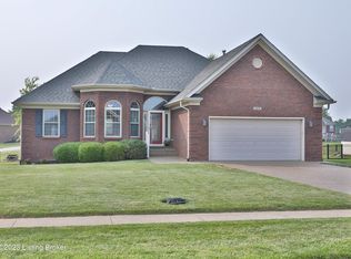205 Crimson Creek Dr, Mount Washington, KY 40047