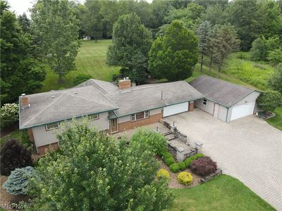 6624 State Route 7, New Waterford, OH, 44445