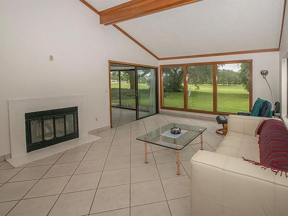 4th image of 352 GOLFSIDE COVE #352