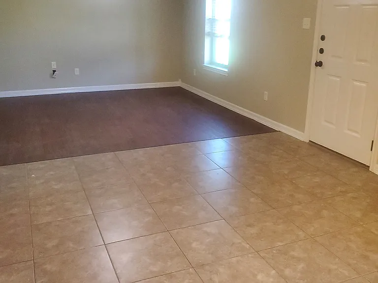 1676B Deanna Rd #1676B — Photo 3