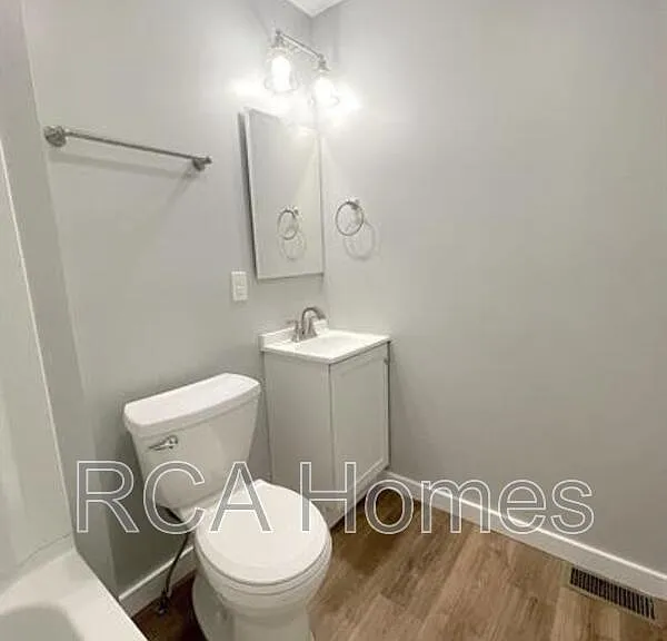 3519 Balsam Ave #8 — Photo 2