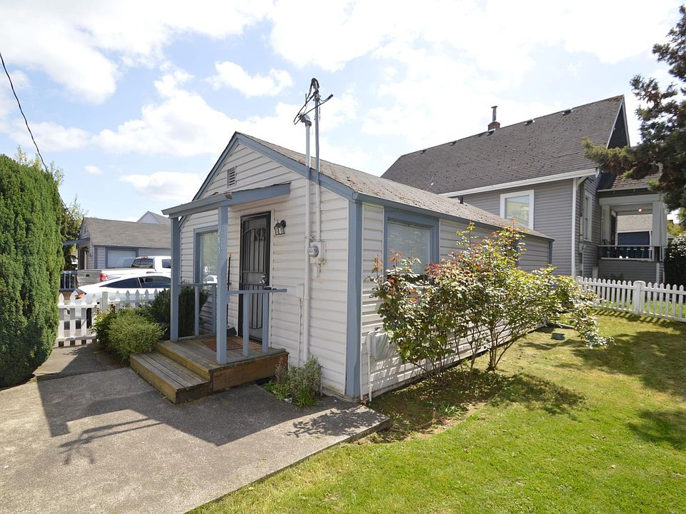 1st image of 203 1st Ave S
