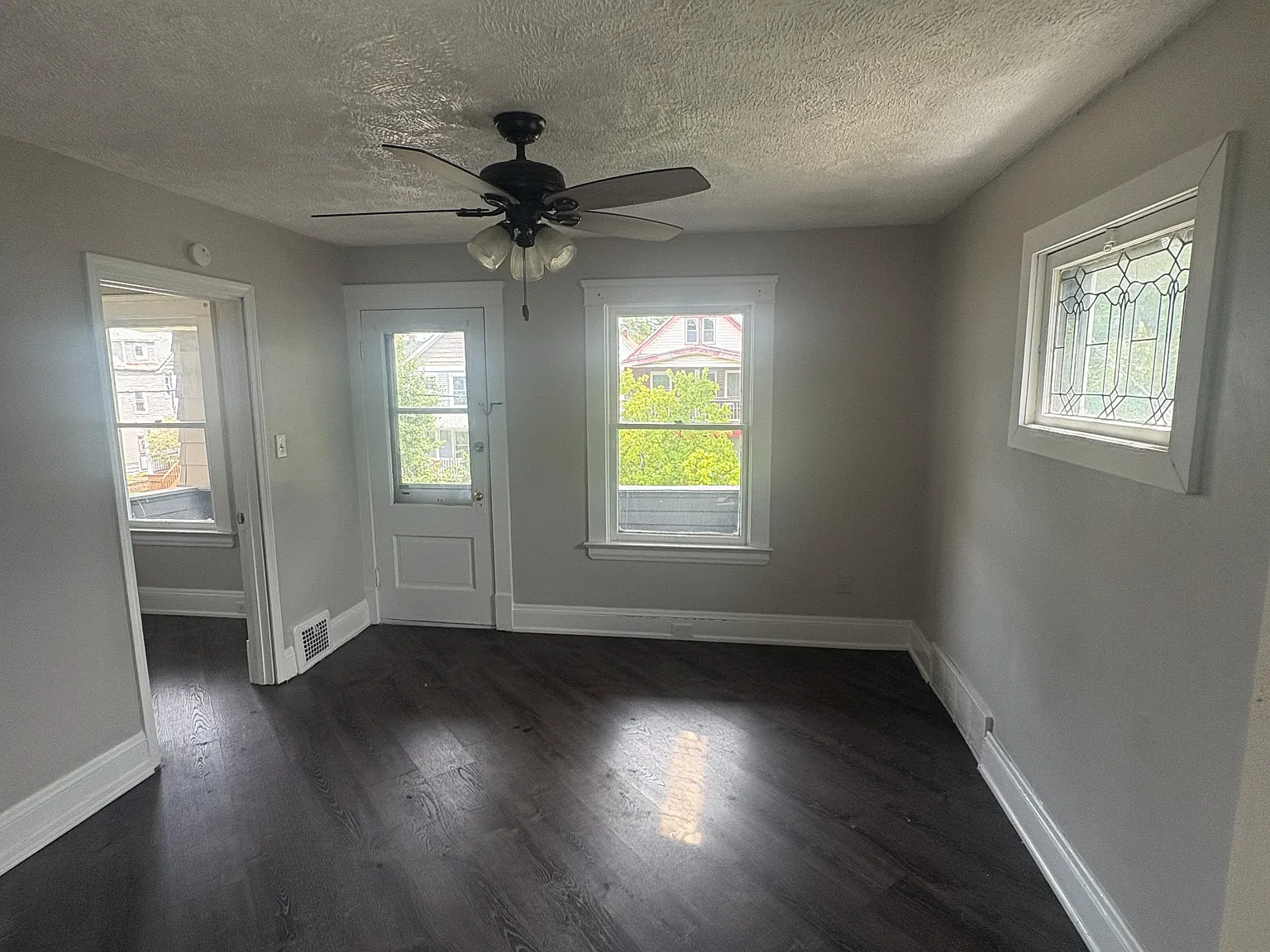 2 bed, $975 — Photo 4