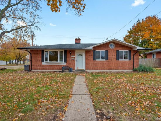 34423 Tonquish Trl, Westland, MI 48185