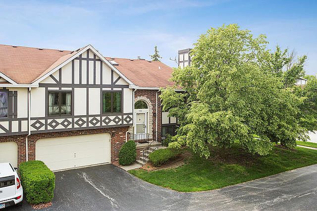 1st image of 9261 Windsor Pkwy #9261