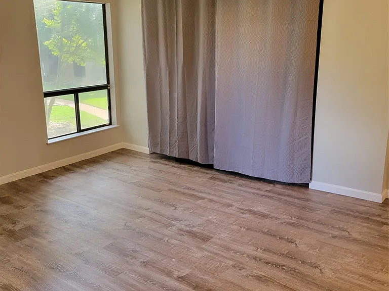 5916 Lago Vista Way #14 — Photo 4
