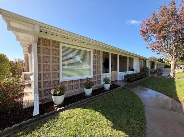13560 Medinac Ln #L-102, Seal Beach, CA 90740