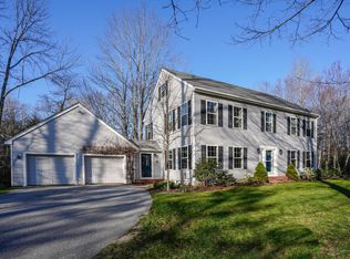 10 Sweetbrier Rd, Camden, ME 04843