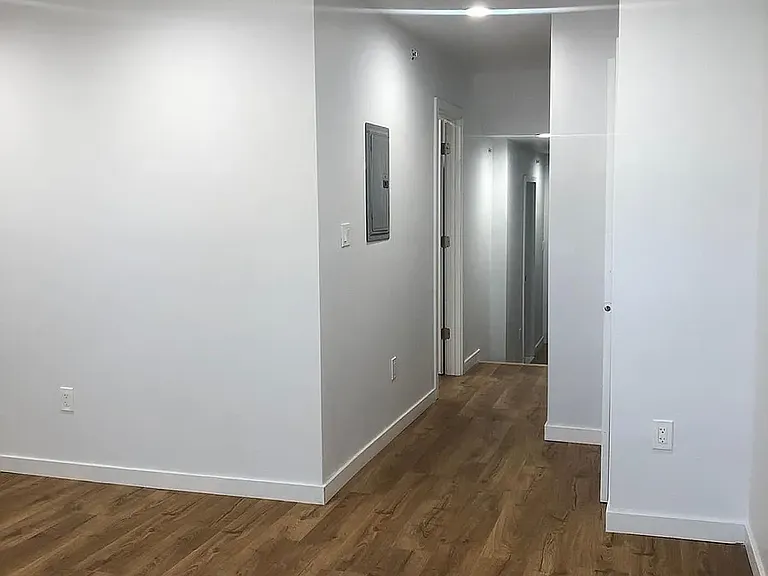 2904 Poplar St #3 — Photo 17