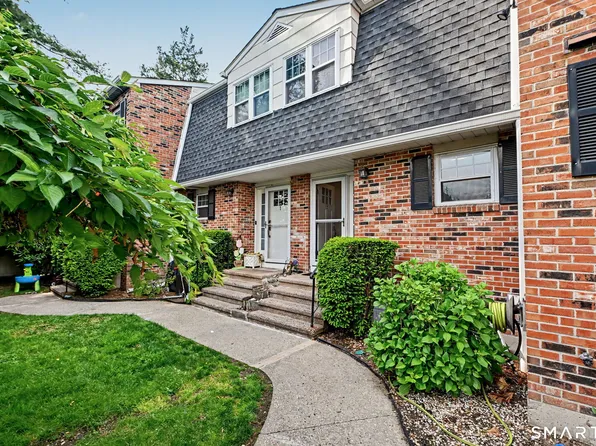 19 Colonial Road #8, Stamford, CT 06906