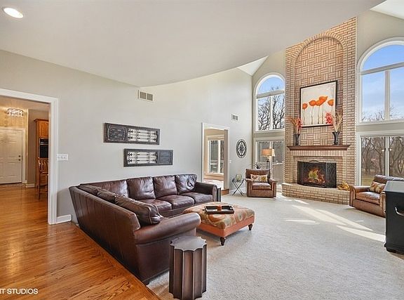 5th image of 39W809 Crosscreek Ln