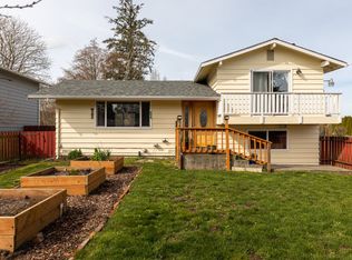 4010 R Ave, Anacortes, WA 98221