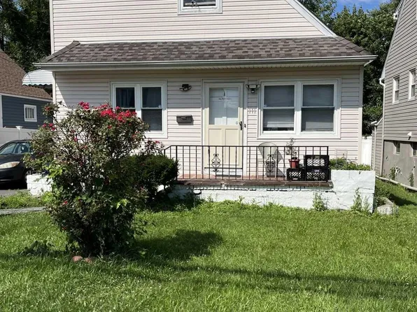 111 Church St, Lodi, NJ 07644