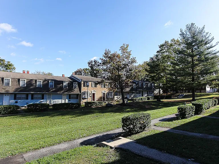 Walden Circle Townhouses — Photo 17