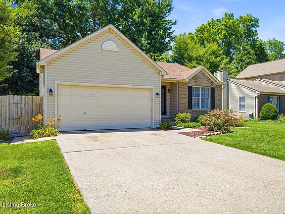 2nd image of 6704 Brook Bend Way
