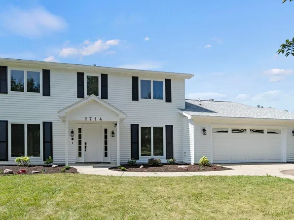 2714 Covington Woods Blvd, Fort Wayne, IN 46804