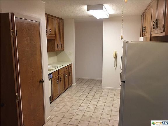 5th image of 714 Taos Dr