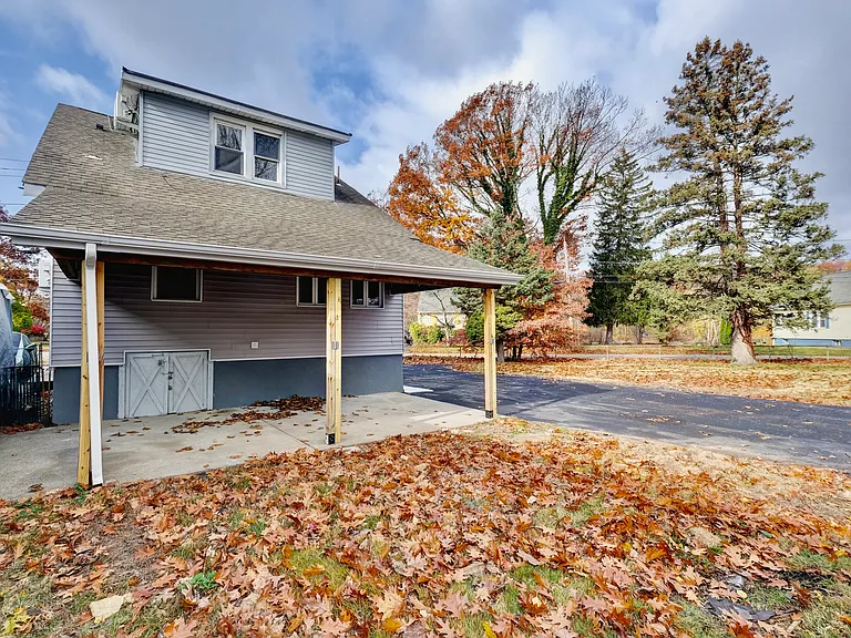 58-60 Zeliff Ave — Photo 43