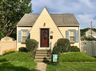 870 6th Ave, Troy, NY 12182