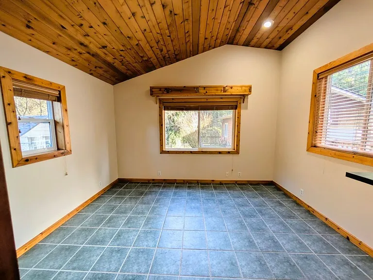 11117 Minterwood Dr NW — Photo 16