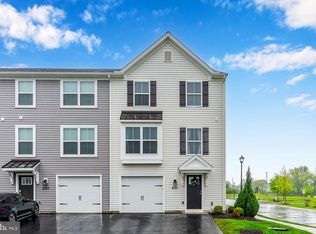 8101 Kelly Dr, Harrisburg, PA 17112