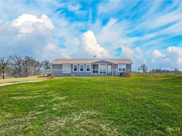 2041 County Road 240 Dr, Gonzales, TX 78629