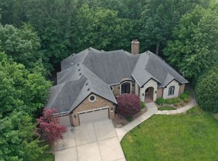 20040 Golden Oak Ln, Mokena, IL 60448