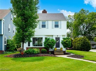 19493 Laurel Ave, Rocky River, OH 44116
