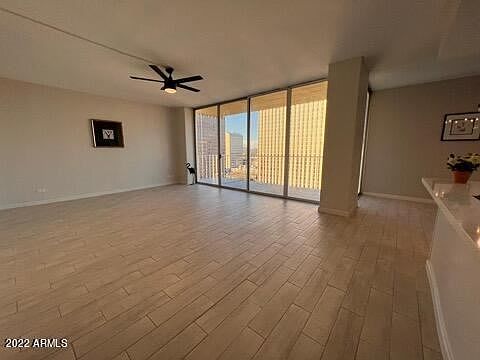 1st image of 207 W Clarendon Ave #F16