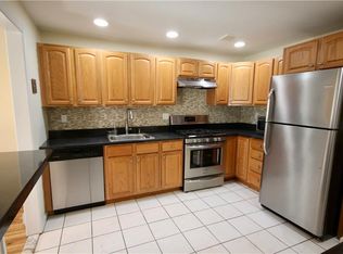 351 Skyline Dr, Pomona, NY 10970