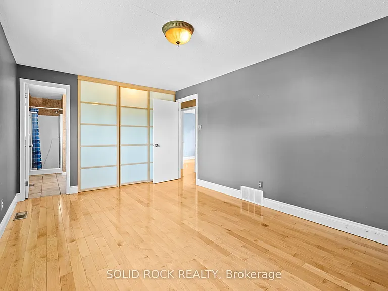 1631 Charbonneau St — Photo 29