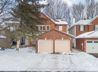 60 Ipswich Ter, Ottawa, ON K2K 2R3