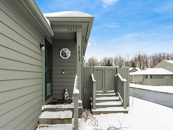 2nd image of 5613 Blendonridge Dr #83E