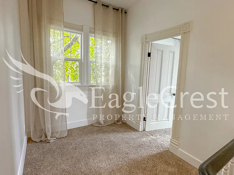 215 S 4th Ave — Photo 18