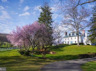 8022 Rockingham Rd, Warrenton, VA 20186