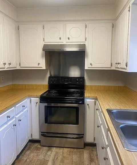 3619 N State St #B — Photo 3