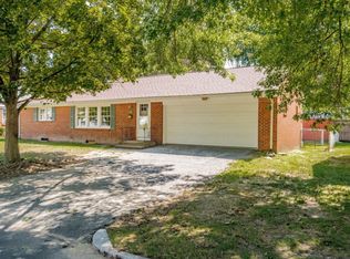 37 Francis St, Springfield, MA 01104