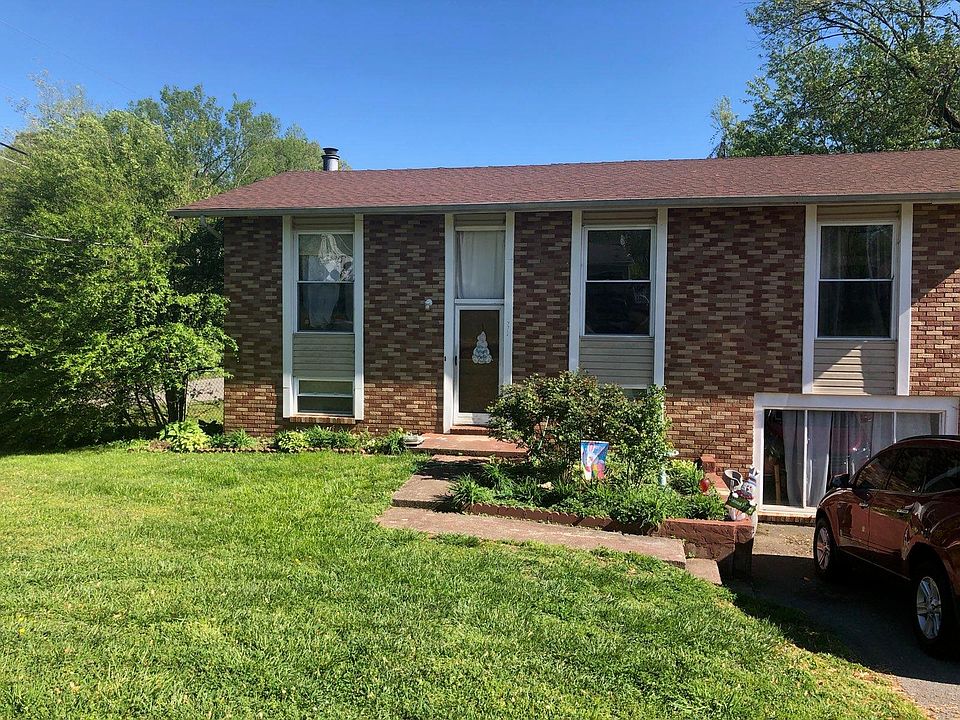 1st image of 7716 Queensbury Dr