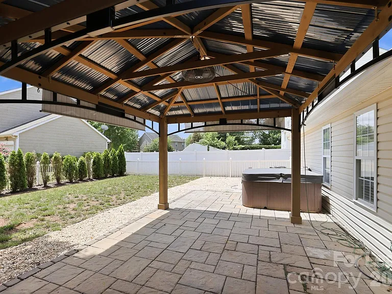 9501 Constitution Hall Dr — Photo 32