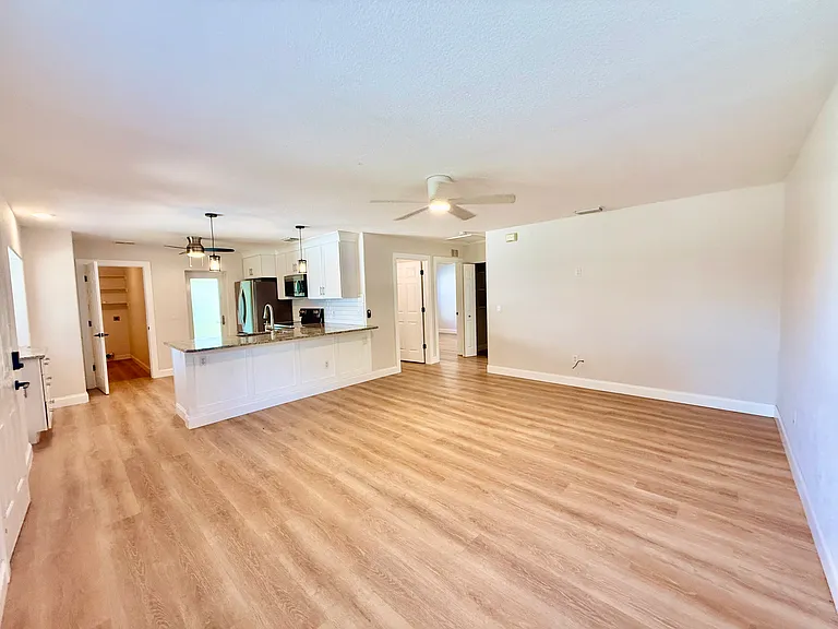 26156 Northern Cross Rd #A — Photo 11