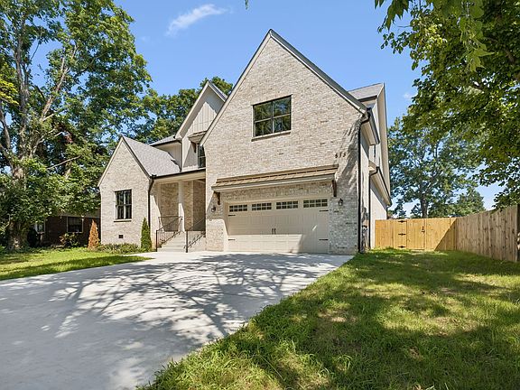 2nd image of 513 Crosswood Ct