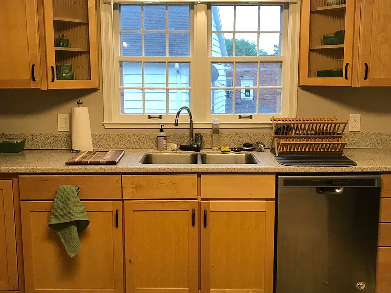 2384 W Lawn Ave #2 — Photo 8