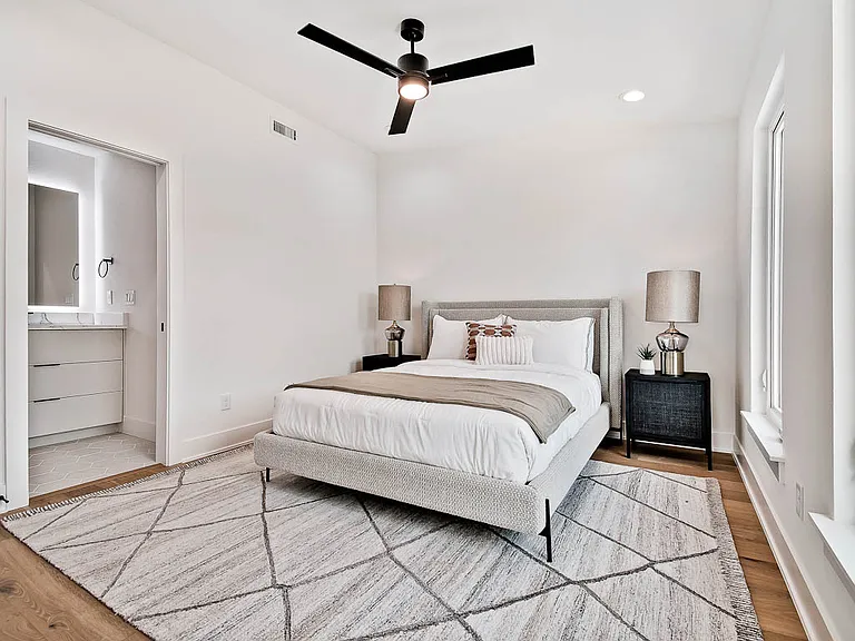 206 NW 9th St — Photo 19
