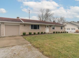 1590 Barnhart Rd, Troy, OH 45373
