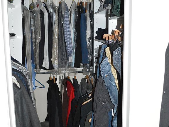 5th image of 2445 N Greenview Ave #1R