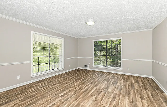 5 bed, 3.5 bath, 2478 sqft, $3,295 — Photo 4