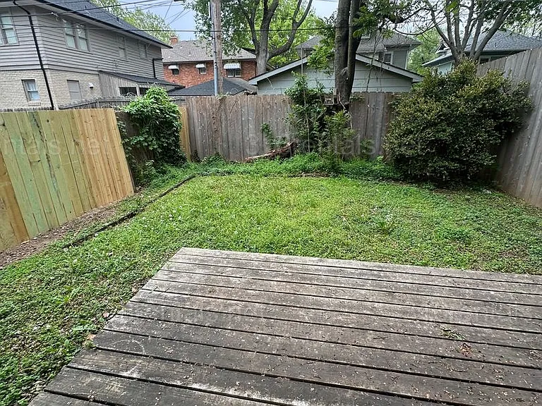 866 N Nims Ave — Photo 11
