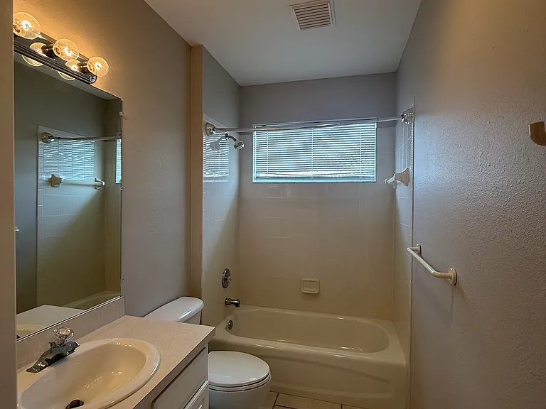 Main bathroom